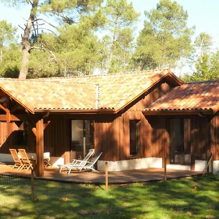 Villa En Foret Landaise Avec Jacuzzi D'interieur Pissos
