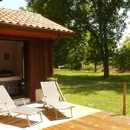 Vila En Foret Landaise Avec Jacuzzi Dinterieur